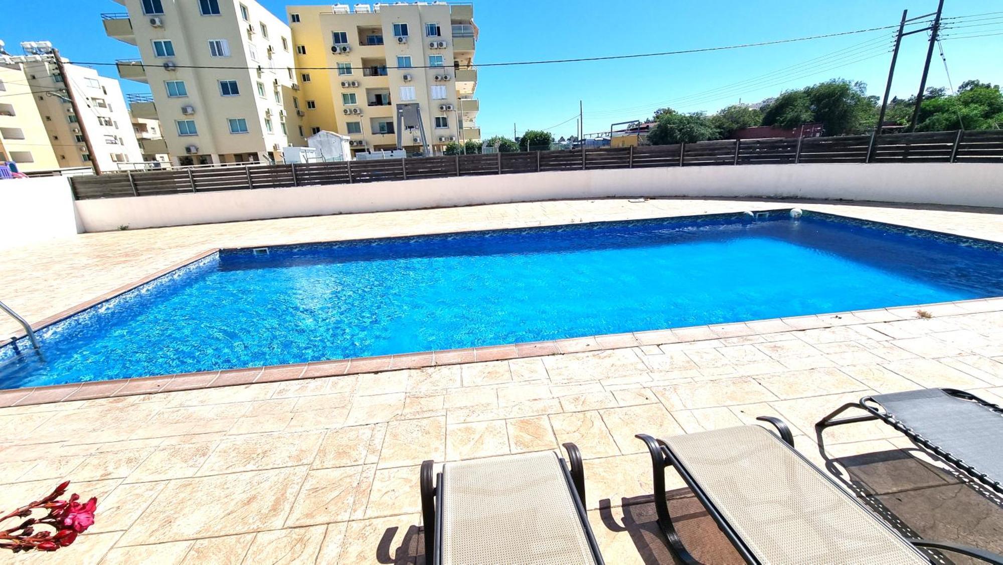 Beach Haven: 7-Minute Walk To The Beach + Pool Ларнака Экстерьер фото